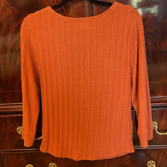 Free people, extra large top, burnt orange - Picture 7 of 9